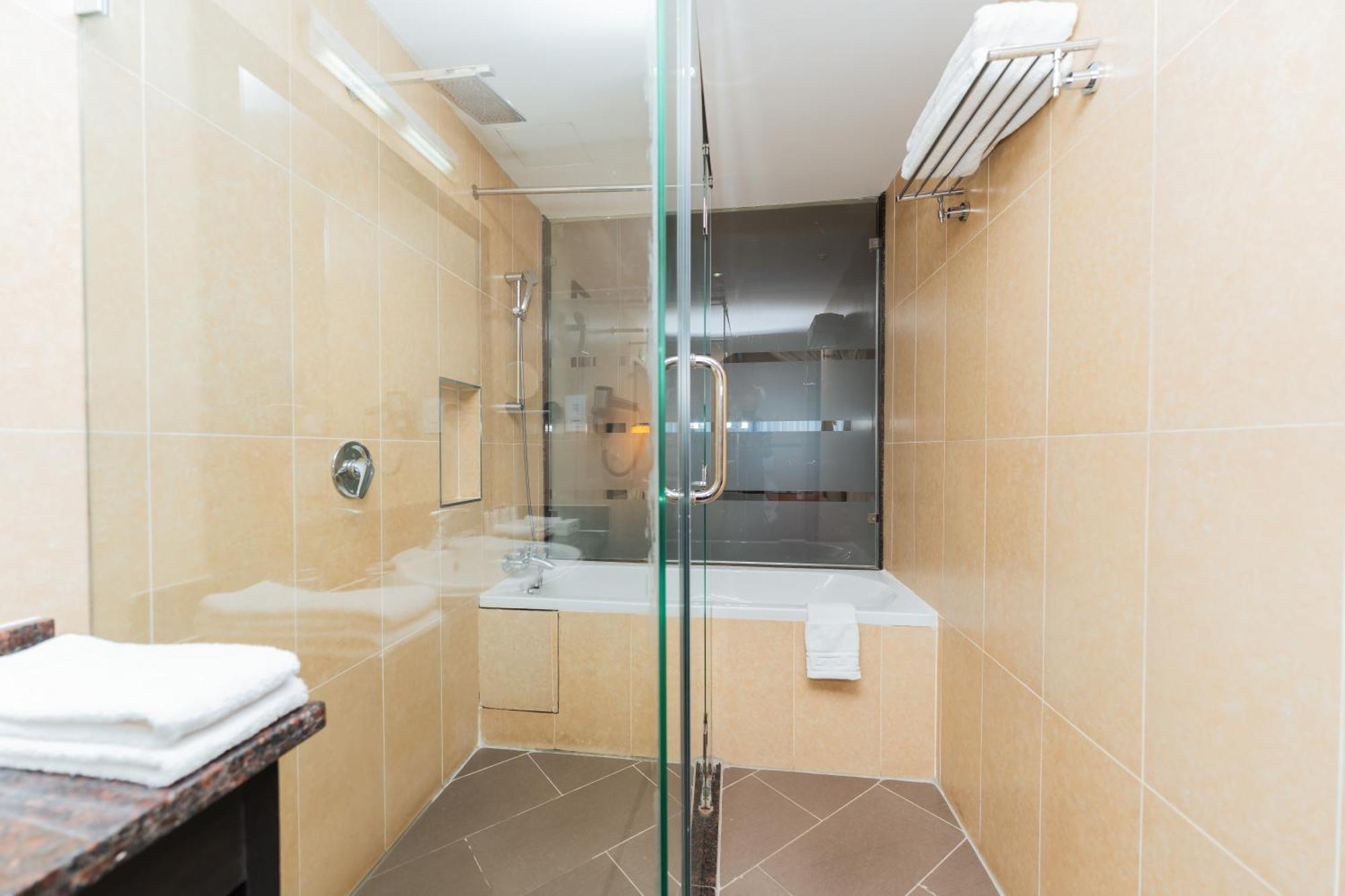 Acacia Premier Hotel Kisumu Esterno foto